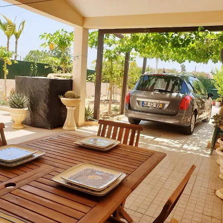 Casa Das Amoras Vakantiehuis Armação de Pêra